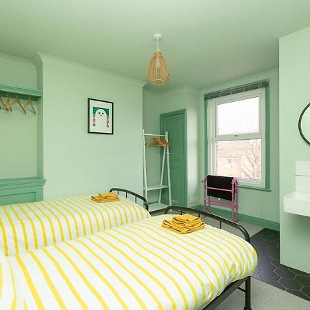 Funky Flat In Margate'S Westbrook Bay Apartment ภายนอก รูปภาพ