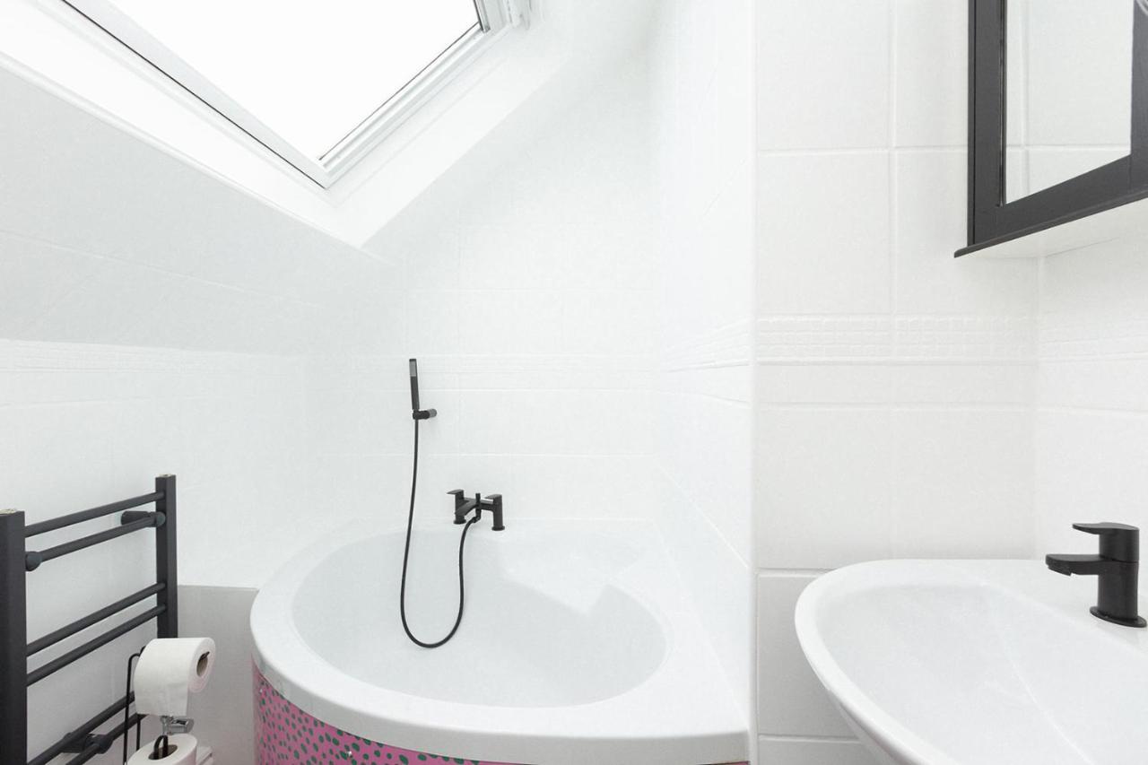 Funky Flat In Margate'S Westbrook Bay Apartment ภายนอก รูปภาพ