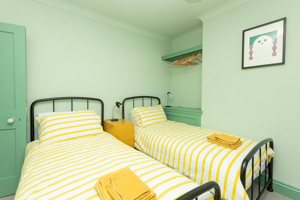 Funky Flat In Margate'S Westbrook Bay Apartment ภายนอก รูปภาพ