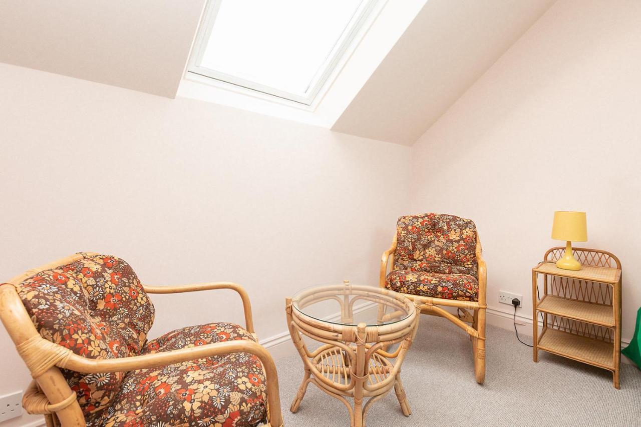 Funky Flat In Margate'S Westbrook Bay Apartment ภายนอก รูปภาพ